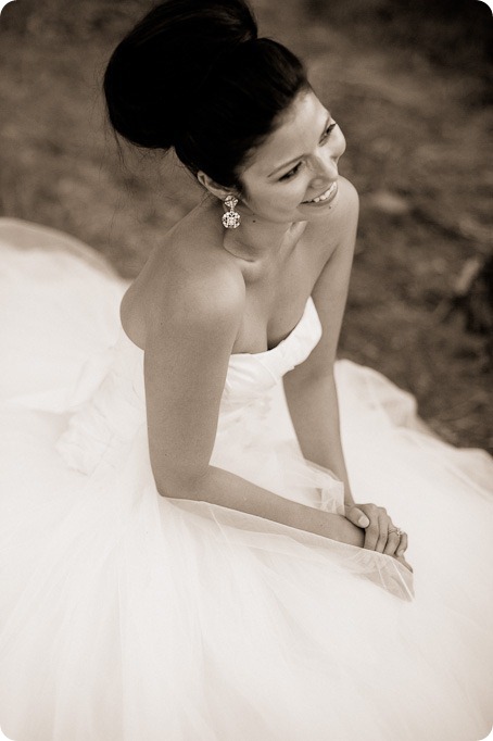 Alejandra and Jeffrey_wedding_See Ya Later Ranch_winery_vineyard_summer_outdoor_OK Falls_photography1541_by-Kevin-Trowbridge