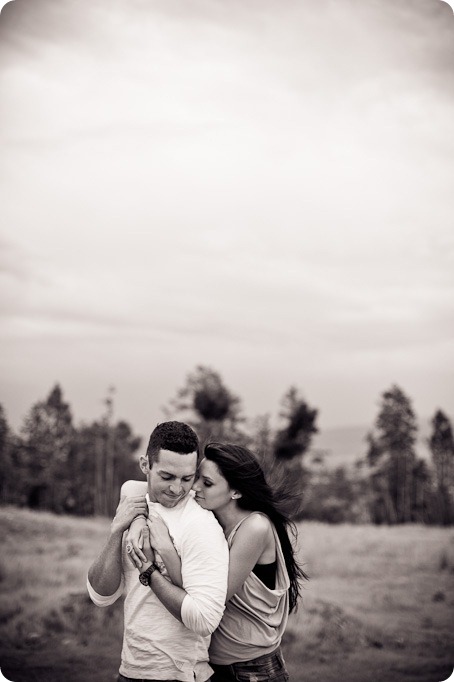 Amanda-and-Josh_desert-engagement-session_Okanagan-BC-portraits7889_by-Kevin-Trowbridge