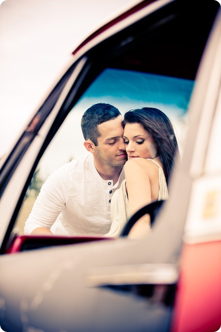 Amanda-and-Josh_desert-engagement-session_Okanagan-BC-portraits8037_by-Kevin-Trowbridge