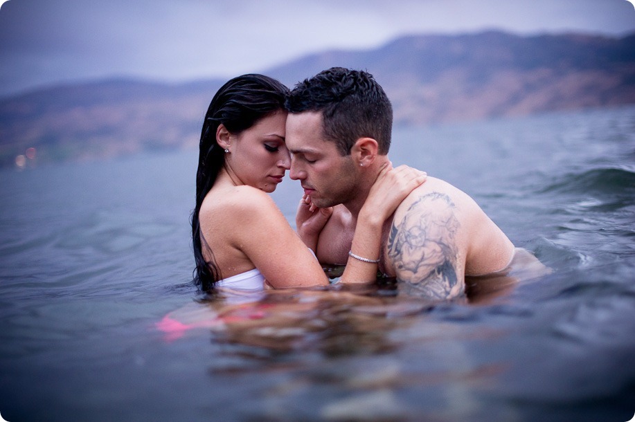 Amanda-and-Josh_desert-engagement-session_Okanagan-BC-portraits8594_by-Kevin-Trowbridge