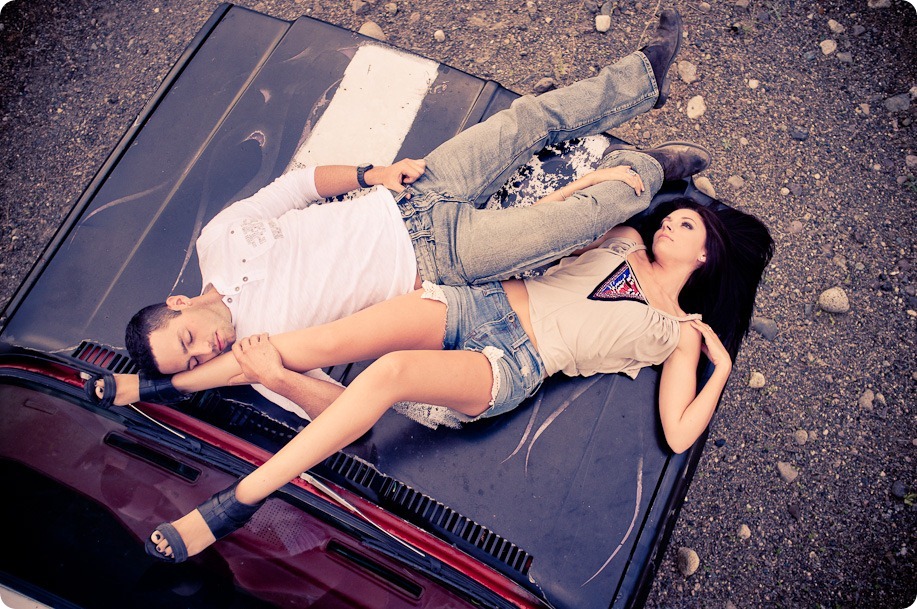 Amanda-and-Josh_desert-engagement-session_Okanagan-BC-portraits_by-Kevin-Trowbridge