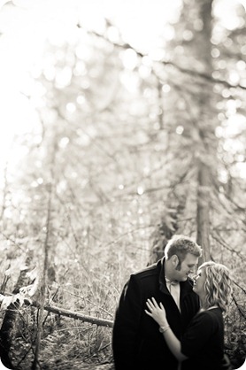 Mill-Creek-Park-engagement-portraits_Kelowna-wedding-for-Edmonton-bride2475_by-Kevin-Trowbridge