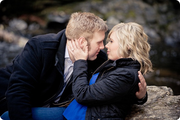 Mill-Creek-Park-engagement-portraits_Kelowna-wedding-for-Edmonton-bride2563_by-Kevin-Trowbridge