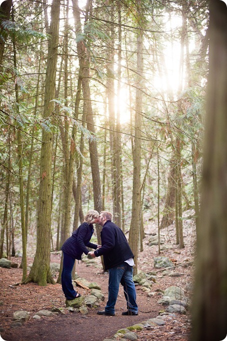 Mill-Creek-Park-engagement-portraits_Kelowna-wedding-for-Edmonton-bride2791_by-Kevin-Trowbridge