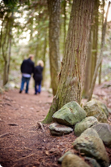 Mill-Creek-Park-engagement-portraits_Kelowna-wedding-for-Edmonton-bride2807_by-Kevin-Trowbridge