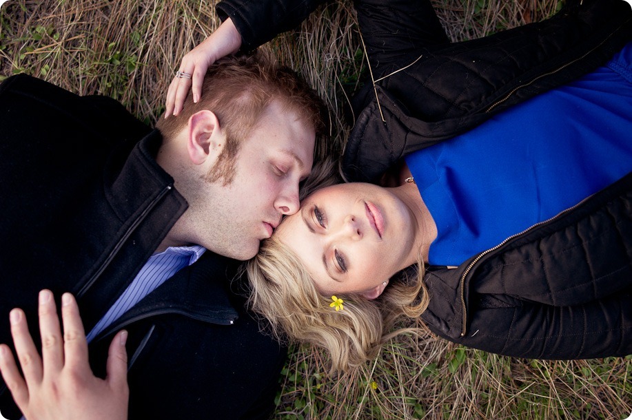 Mill-Creek-Park-engagement-portraits_Kelowna-wedding-for-Edmonton-bride2973_by-Kevin-Trowbridge