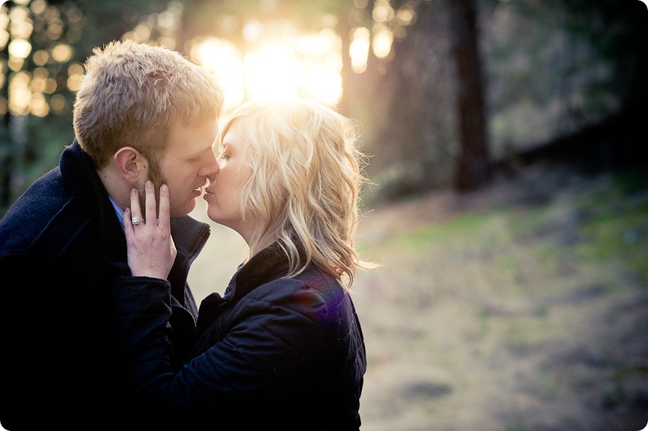 Mill-Creek-Park-engagement-portraits_Kelowna-wedding-for-Edmonton-bride3037_by-Kevin-Trowbridge