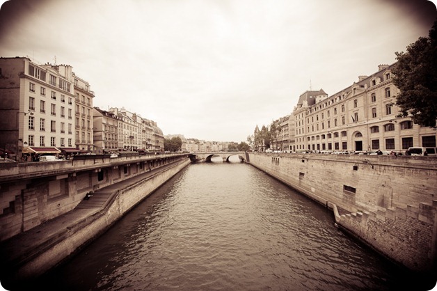 Paris-style-architecture-lifestyle0632_by-Kevin-Trowbridge