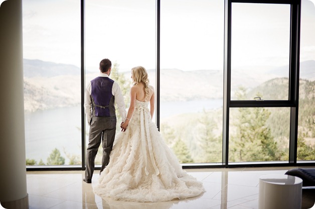 Sparkling-Hill-wedding-photography_Okanagan-BC_2336_by-Kevin-Trowbridge
