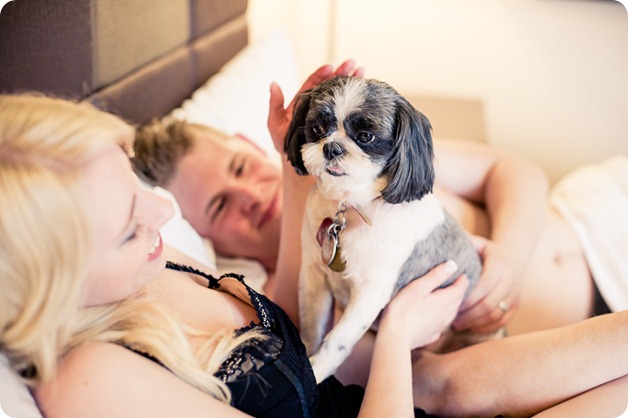 hotel-bedroom-beach-engagement-portraits_Kelowna3480_by-Kevin-Trowbridge