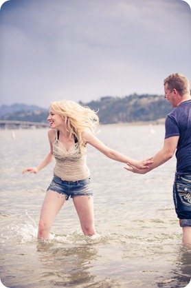 hotel-bedroom-beach-engagement-portraits_Kelowna4266_by-Kevin-Trowbridge