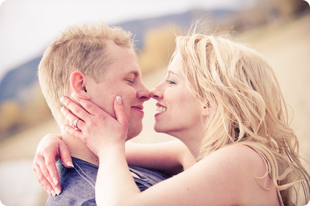 hotel-bedroom-beach-engagement-portraits_Kelowna_by-Kevin-Trowbridge-2