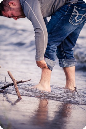 Vintage-car_Knox-Mountain_Lake_Beach-engagement-photos_Kelowna_Okanagan_wedding_6018_by-Kevin-Trowbridge