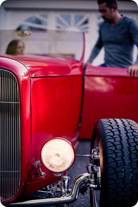 Vintage-car_Knox-Mountain_Lake_Beach-engagement-photos_Kelowna_Okanagan_wedding_6483_by-Kevin-Trowbridge