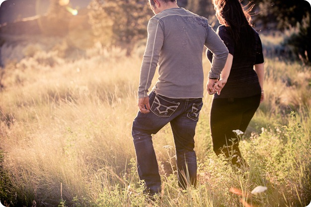 Vintage-car_Knox-Mountain_Lake_Beach-engagement-photos_Kelowna_Okanagan_wedding_6684_by-Kevin-Trowbridge