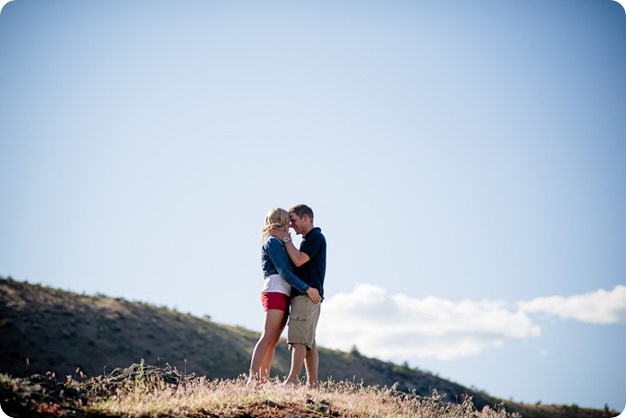 penticton-engagement-session_lake-portraits02_by-Kevin-Trowbridge