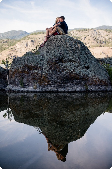 penticton-engagement-session_lake-portraits23_by-Kevin-Trowbridge