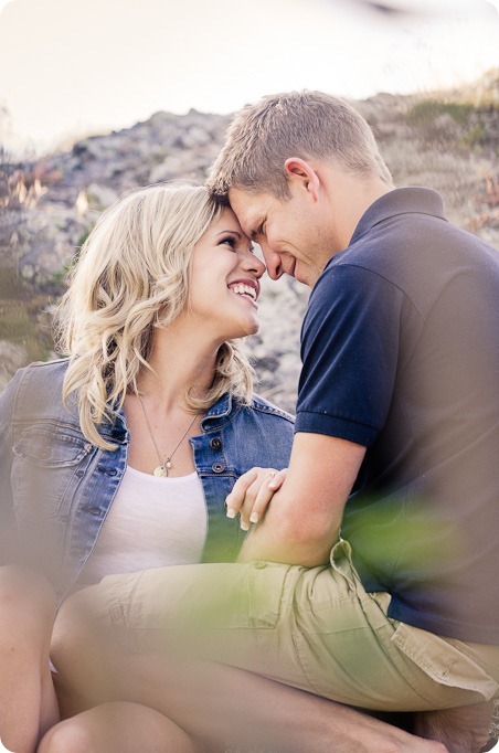 penticton-engagement-session_lake-portraits26_by-Kevin-Trowbridge