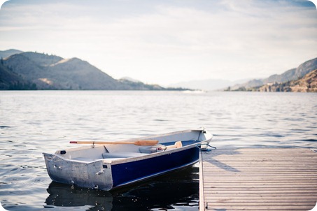 penticton-engagement-session_lake-portraits32_by-Kevin-Trowbridge