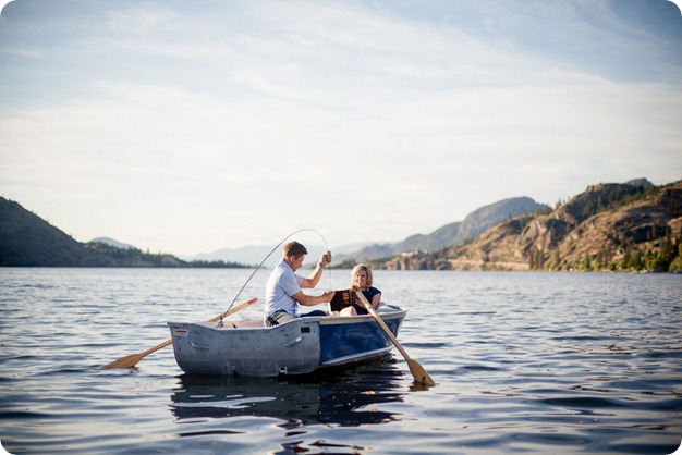 penticton-engagement-session_lake-portraits36_by-Kevin-Trowbridge