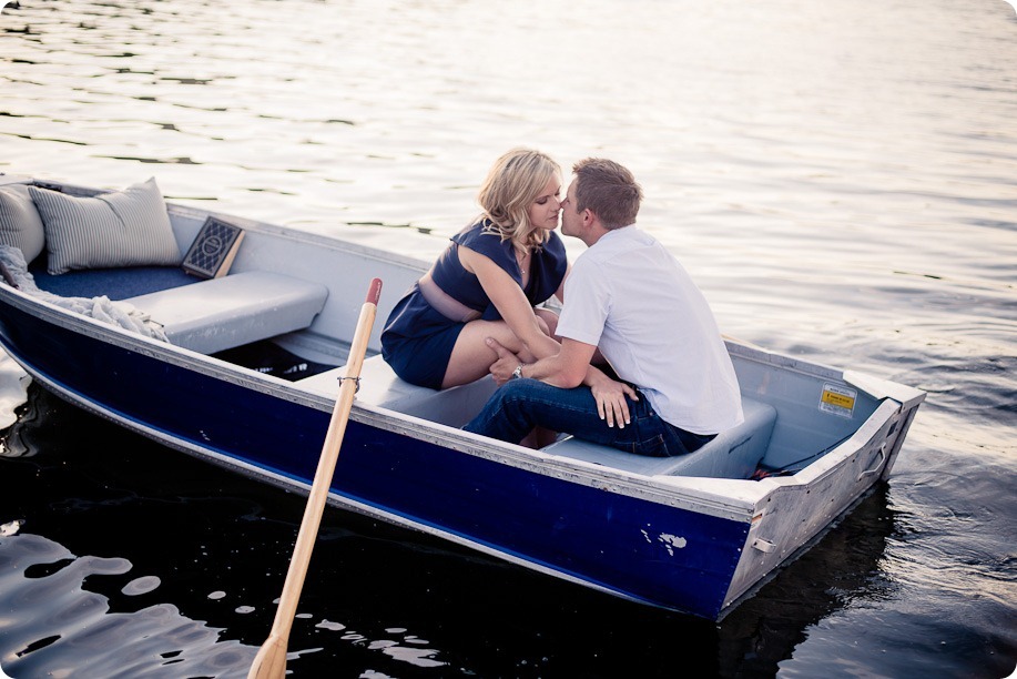 penticton-engagement-session_lake-portraits43_by-Kevin-Trowbridge