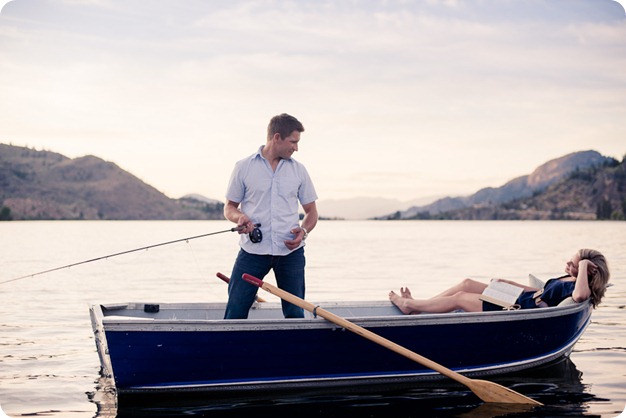 penticton-engagement-session_lake-portraits50_by-Kevin-Trowbridge