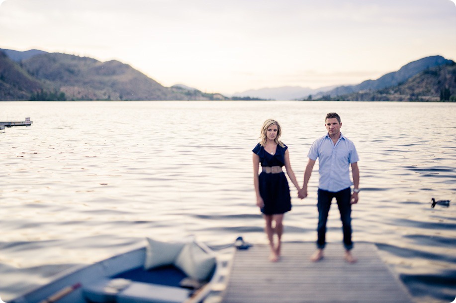 penticton-engagement-session_lake-portraits55_by-Kevin-Trowbridge