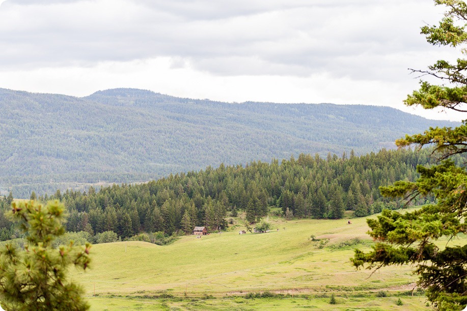 Vernon-engagement-session_family-homestead3486_by-Kevin-Trowbridge