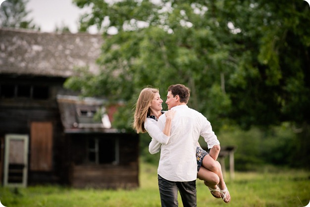 Vernon-engagement-session_family-homestead3613_by-Kevin-Trowbridge