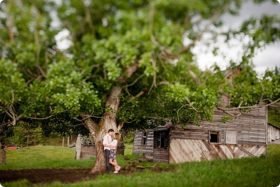 Vernon-engagement-session_family-homestead3807_by-Kevin-Trowbridge