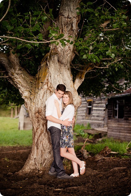 Vernon-engagement-session_family-homestead3819_by-Kevin-Trowbridge