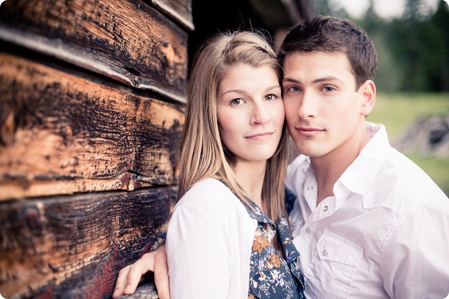 Vernon-engagement-session_family-homestead4129_by-Kevin-Trowbridge