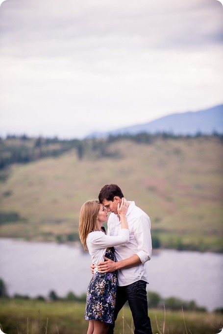 Vernon-engagement-session_family-homestead4181_by-Kevin-Trowbridge