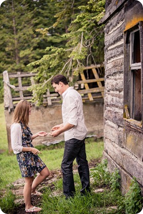 Vernon-engagement-session_family-homestead4261_by-Kevin-Trowbridge