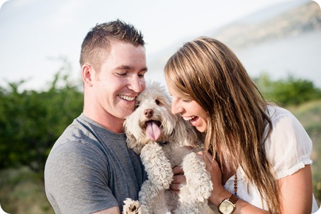 Okanagan-Lake-engagement-session_fun-couple-field-dog-wine05_by-Kevin-Trowbridge