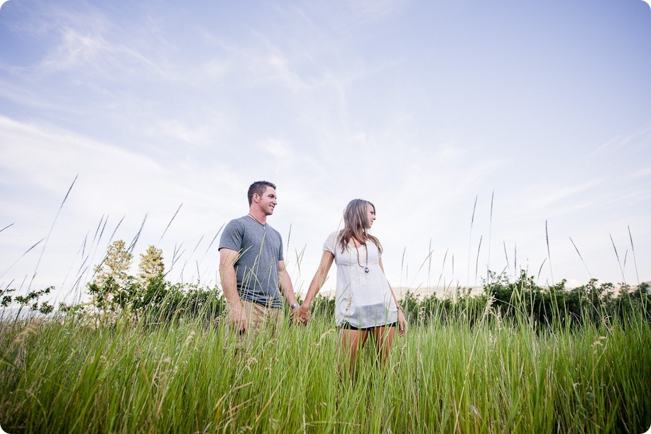 Okanagan-Lake-engagement-session_fun-couple-field-dog-wine11_by-Kevin-Trowbridge