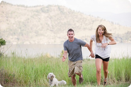 Okanagan-Lake-engagement-session_fun-couple-field-dog-wine12_by-Kevin-Trowbridge