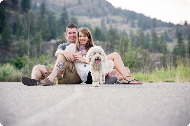 Okanagan-Lake-engagement-session_fun-couple-field-dog-wine19_by-Kevin-Trowbridge