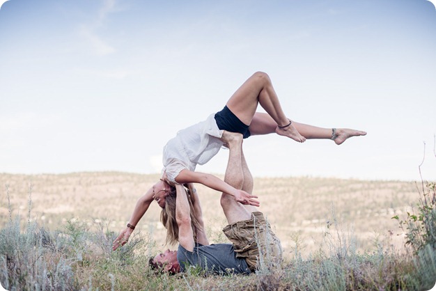 Okanagan-Lake-engagement-session_fun-couple-field-dog-wine33_by-Kevin-Trowbridge