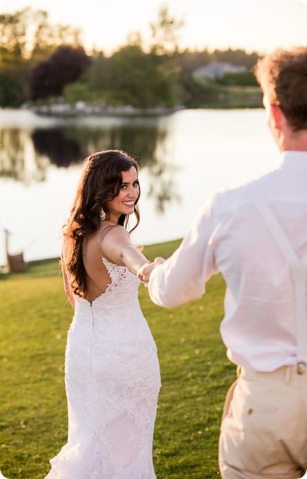 langley-Persian-wedding-lake153_by-Kevin-Trowbridge