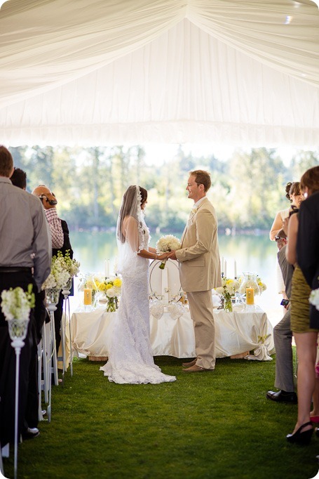 langley-Persian-wedding-lake62_by-Kevin-Trowbridge