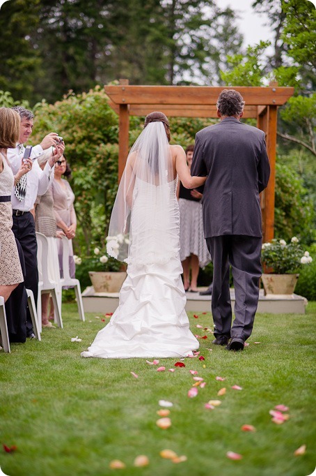 the harvest_kelowna_wedding_photography25_by-Kevin-Trowbridge