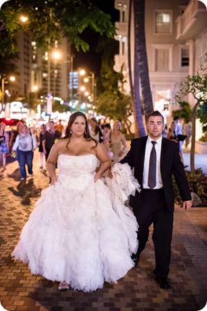 Hawaii-wedding-Waikiki-Moana-Hilton-Crystal-Chapel_185_by-Kevin-Trowbridge