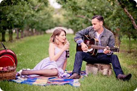kelowna-creative-couple's-portraits-motorcycle-vintage-orchard79_by-Kevin-Trowbridge