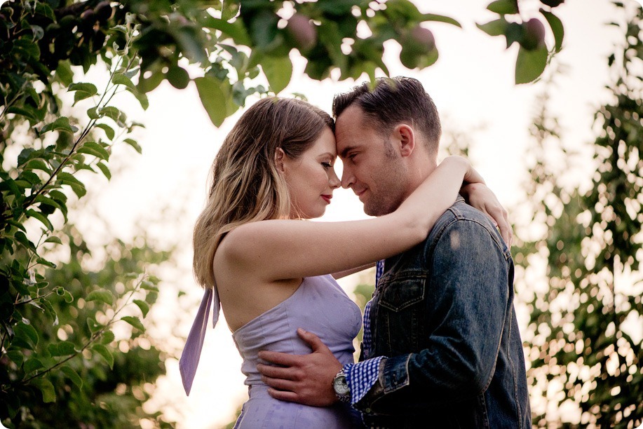 kelowna-creative-couple's-portraits-motorcycle-vintage-orchard96_by-Kevin-Trowbridge