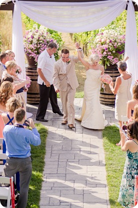 vintage-summerhill-schoolhouse-wedding-Kelowna_129_by-Kevin-Trowbridge