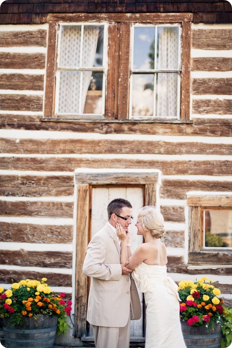 vintage-summerhill-schoolhouse-wedding-Kelowna_157_by-Kevin-Trowbridge