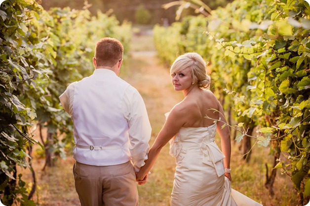 vintage-summerhill-schoolhouse-wedding-Kelowna_176_by-Kevin-Trowbridge