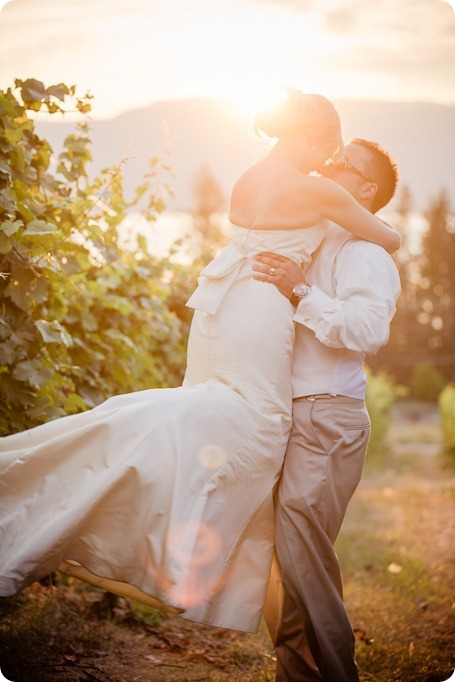 vintage-summerhill-schoolhouse-wedding-Kelowna_183_by-Kevin-Trowbridge