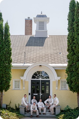 vintage-summerhill-schoolhouse-wedding-Kelowna_26_by-Kevin-Trowbridge